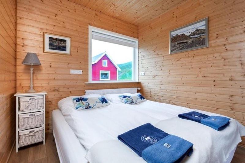 Mjoeyri Travel Holiday Homes Eskifjörður Exterior foto